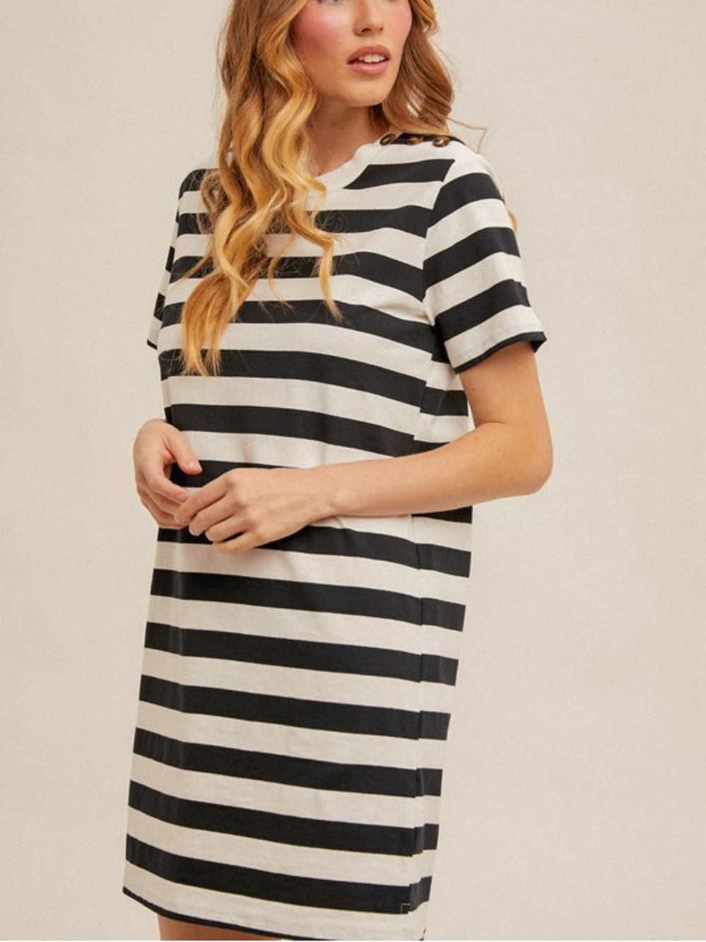 BUTTON DETAILED STRIPE T-SHIRT DRESS